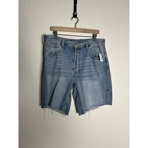 NWT Old Navy Mid Rise Baggy Cut Off Jean Bermuda Dad Button Fly Shorts Sz 12